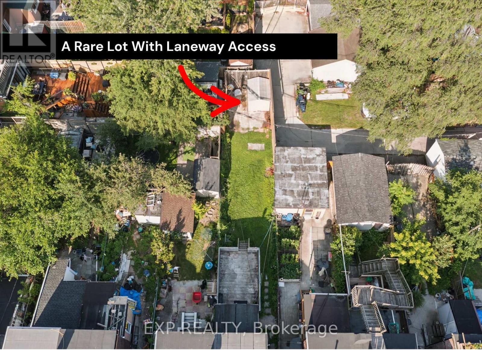 511 CARLAW AVENUE, Toronto, Ontario