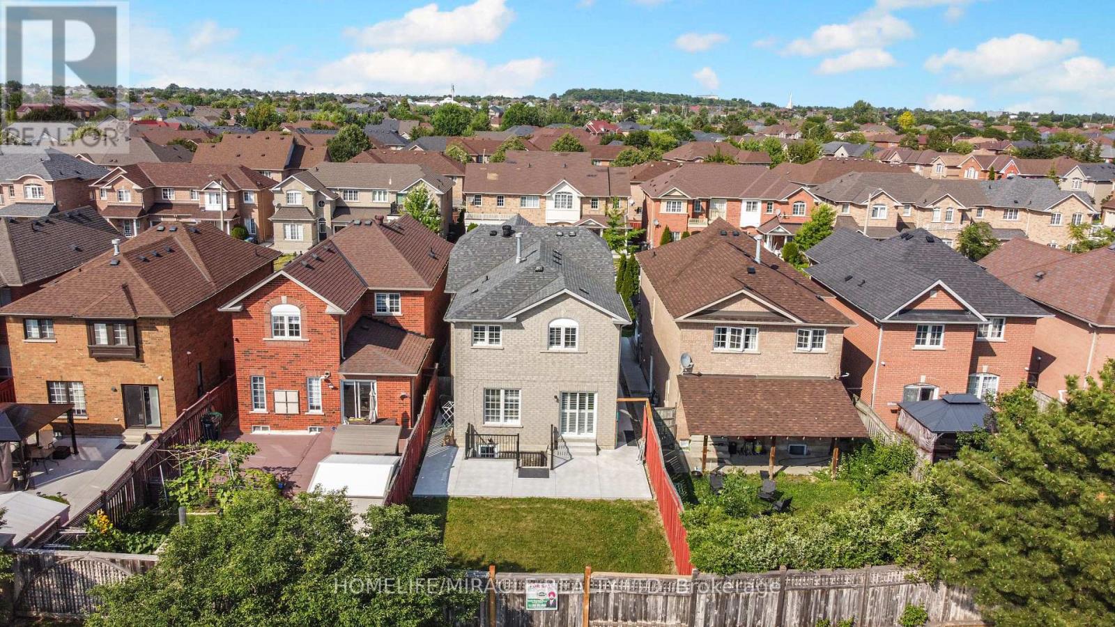 75 Blue Whale Boulevard, Brampton, Ontario  L6R 2M1 - Photo 3 - W13626204