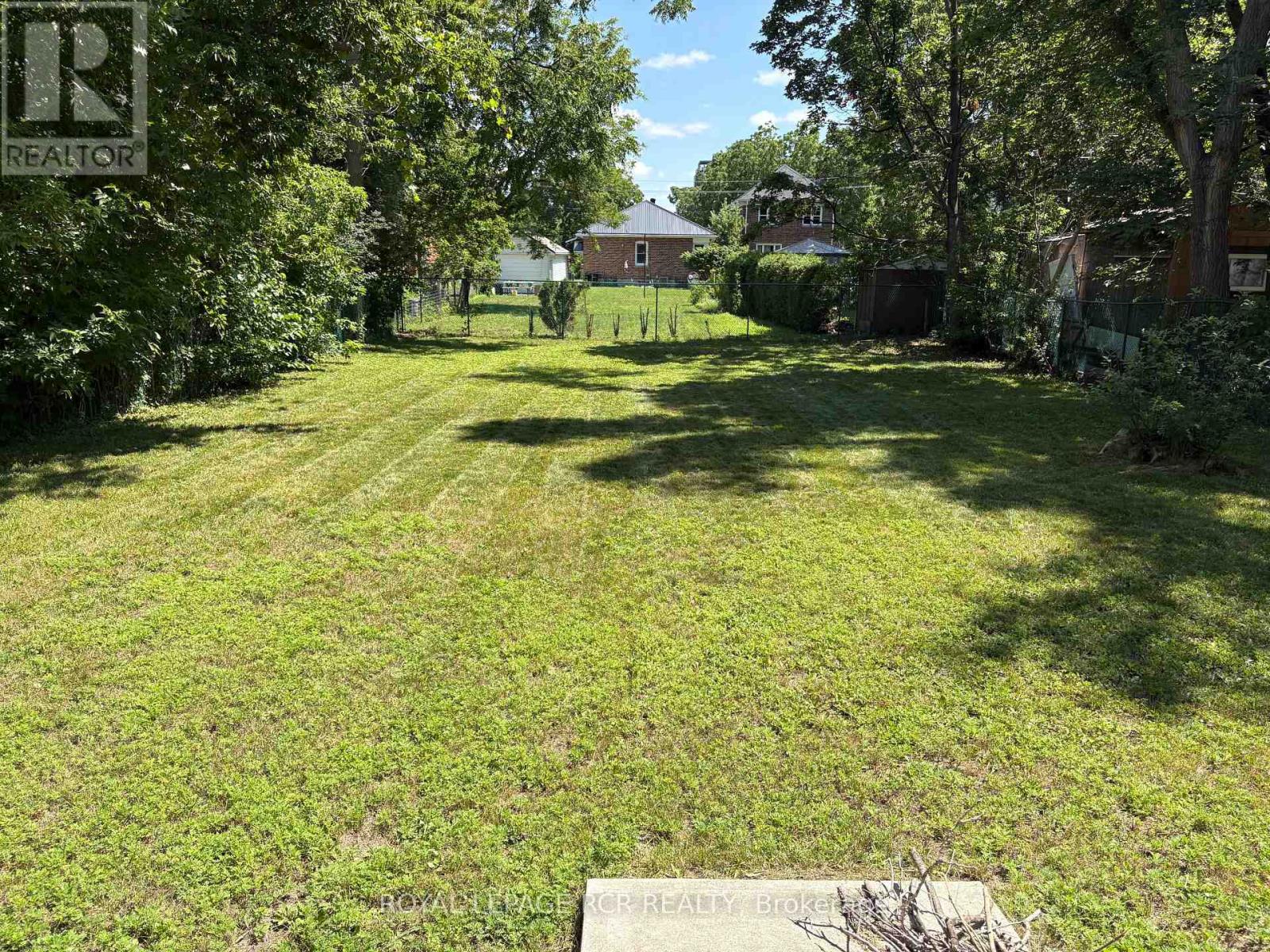 65 Donald Street, Barrie, Ontario  L4N 1E5 - Photo 43 - S13548014