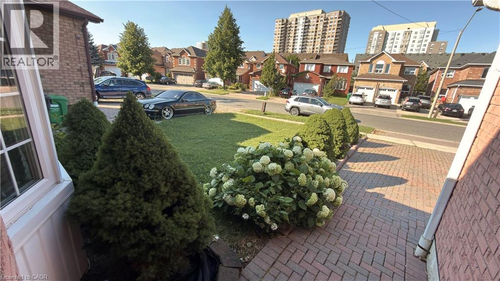5202 Huntingfield Drive, Mississauga, Ontario  L5R 2L8 - Photo 8 - 40852679