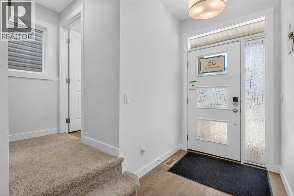 55 Herron Street NE, Calgary, Alberta  T3P 1Z1 - Photo 4 - A2327887