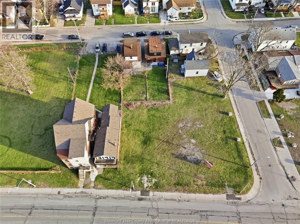 819-829 Riverside Ave, Windsor, Ontario  N9A 2T4 - Photo 2 - 26018522