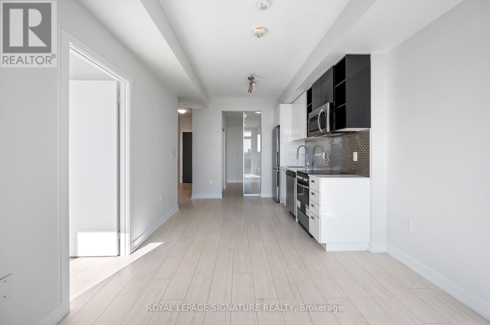 710 - 10 De Boers Drive E, Toronto, Ontario  M3J 0L6 - Photo 8 - W13620306