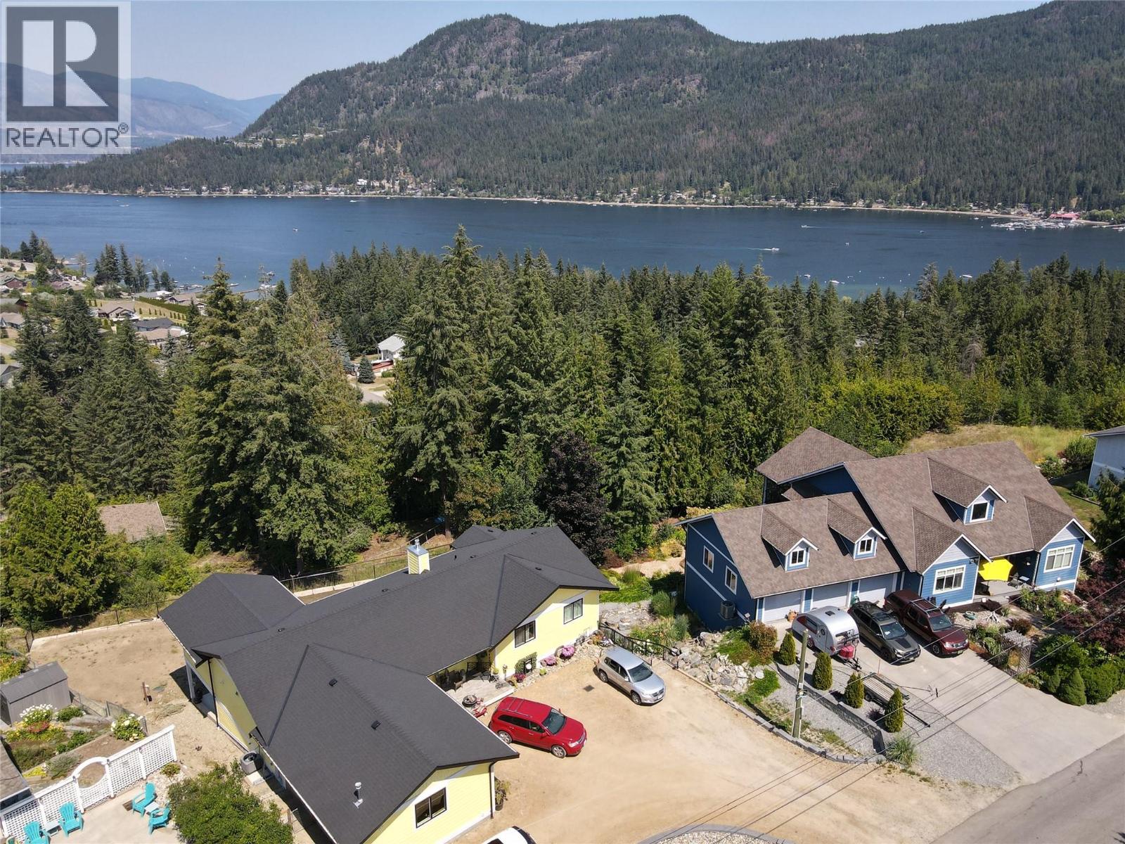 2526 Waverly Drive, Blind Bay, British Columbia  V0E 1H2 - Photo 2 - 10377959