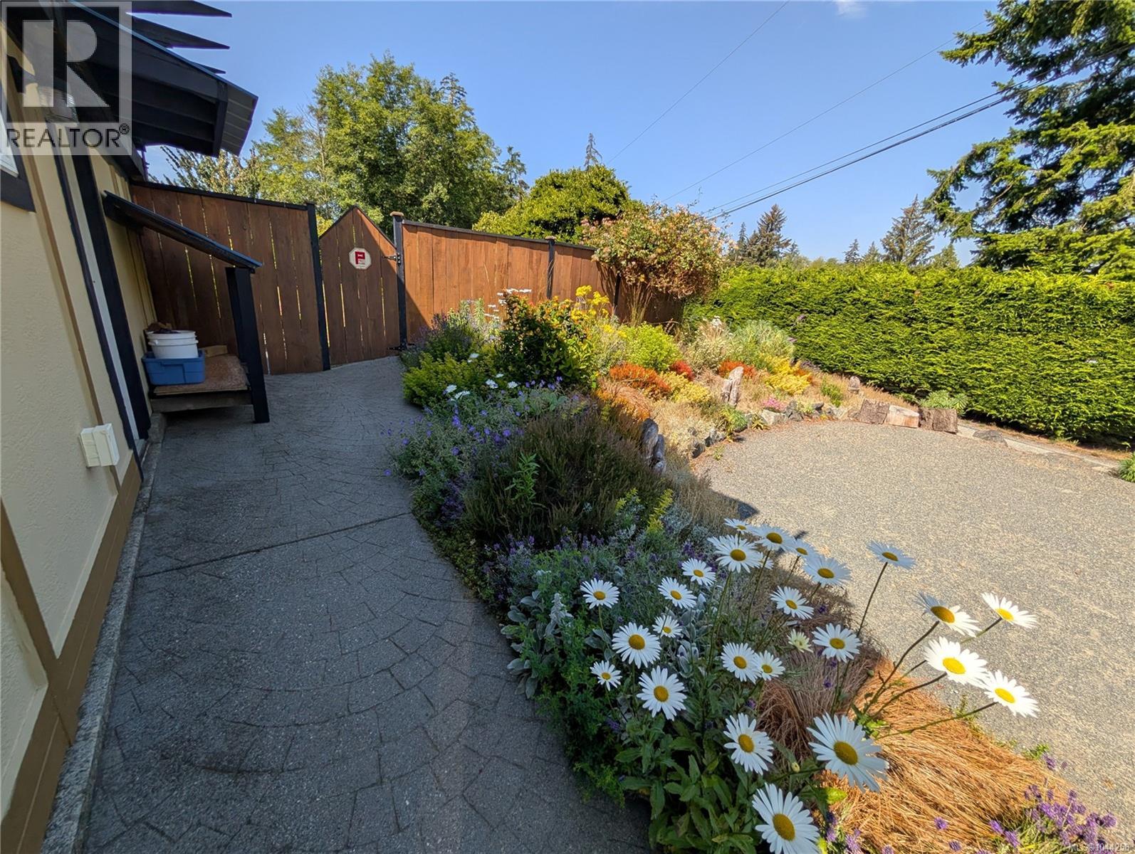 1638 Whiffin Spit Rd, Sooke, British Columbia  V9Z 0T8 - Photo 85 - 1044258