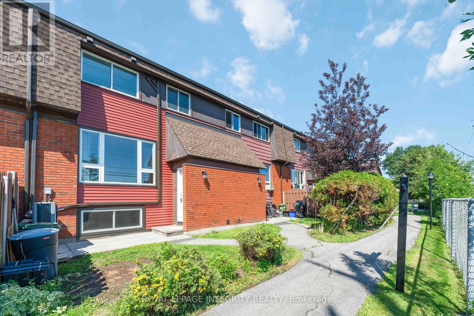 5 BANNER ROAD, Ottawa, Ontario