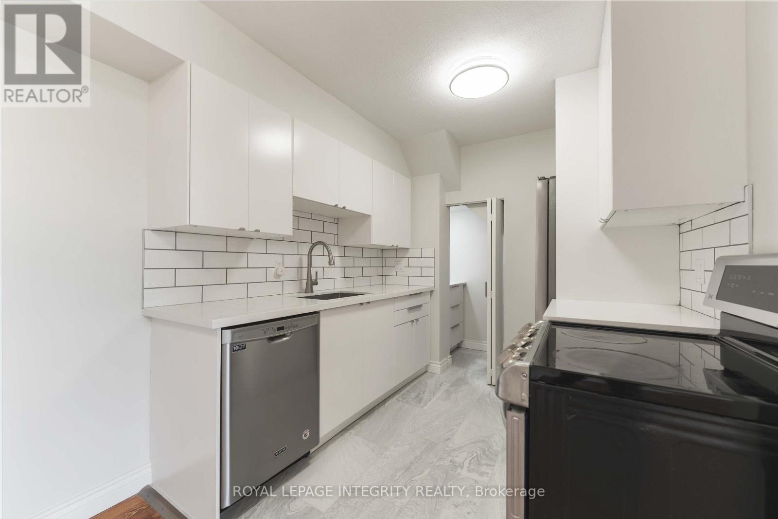 5 Banner Road, Ottawa, Ontario K2H 8T3 - Photo 10 - X13629070