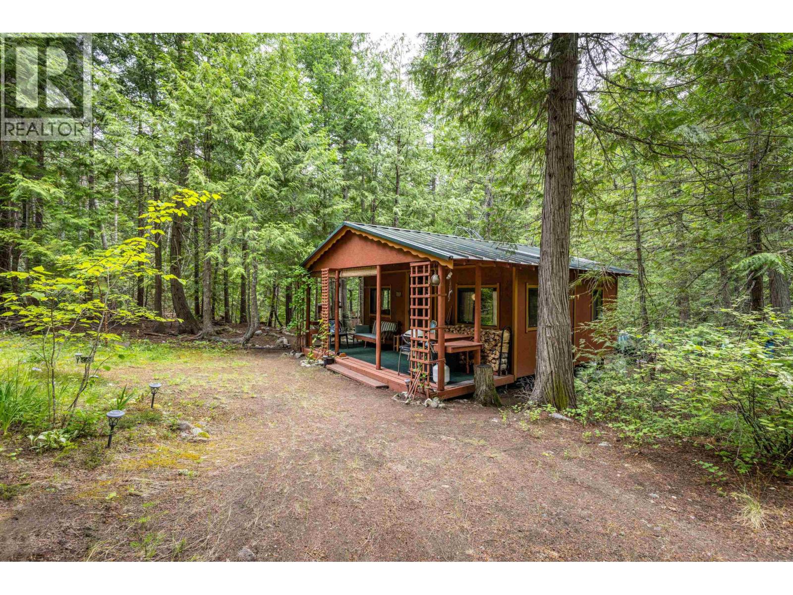 9540 Pemberton Portage Road, Pemberton, British Columbia  V0N 2L1 - Photo 13 - R3151821