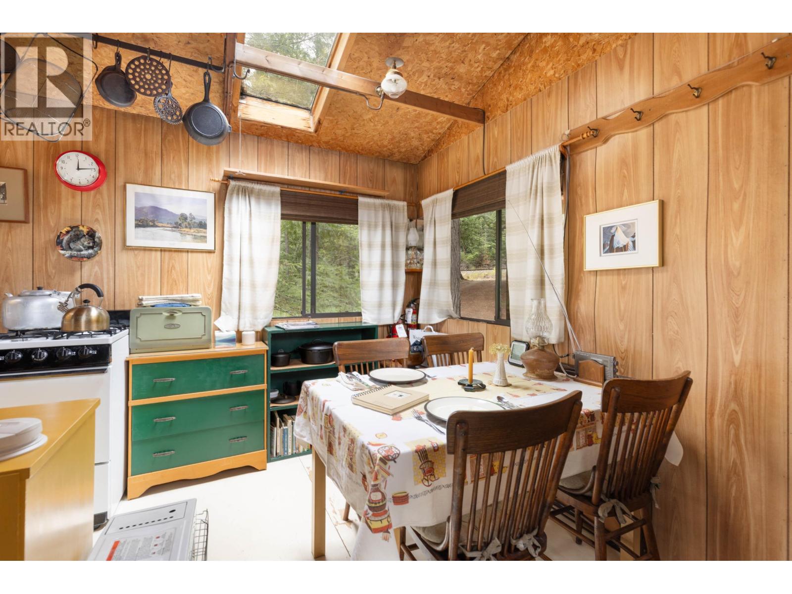 9540 Pemberton Portage Road, Pemberton, British Columbia  V0N 2L1 - Photo 8 - R3151821