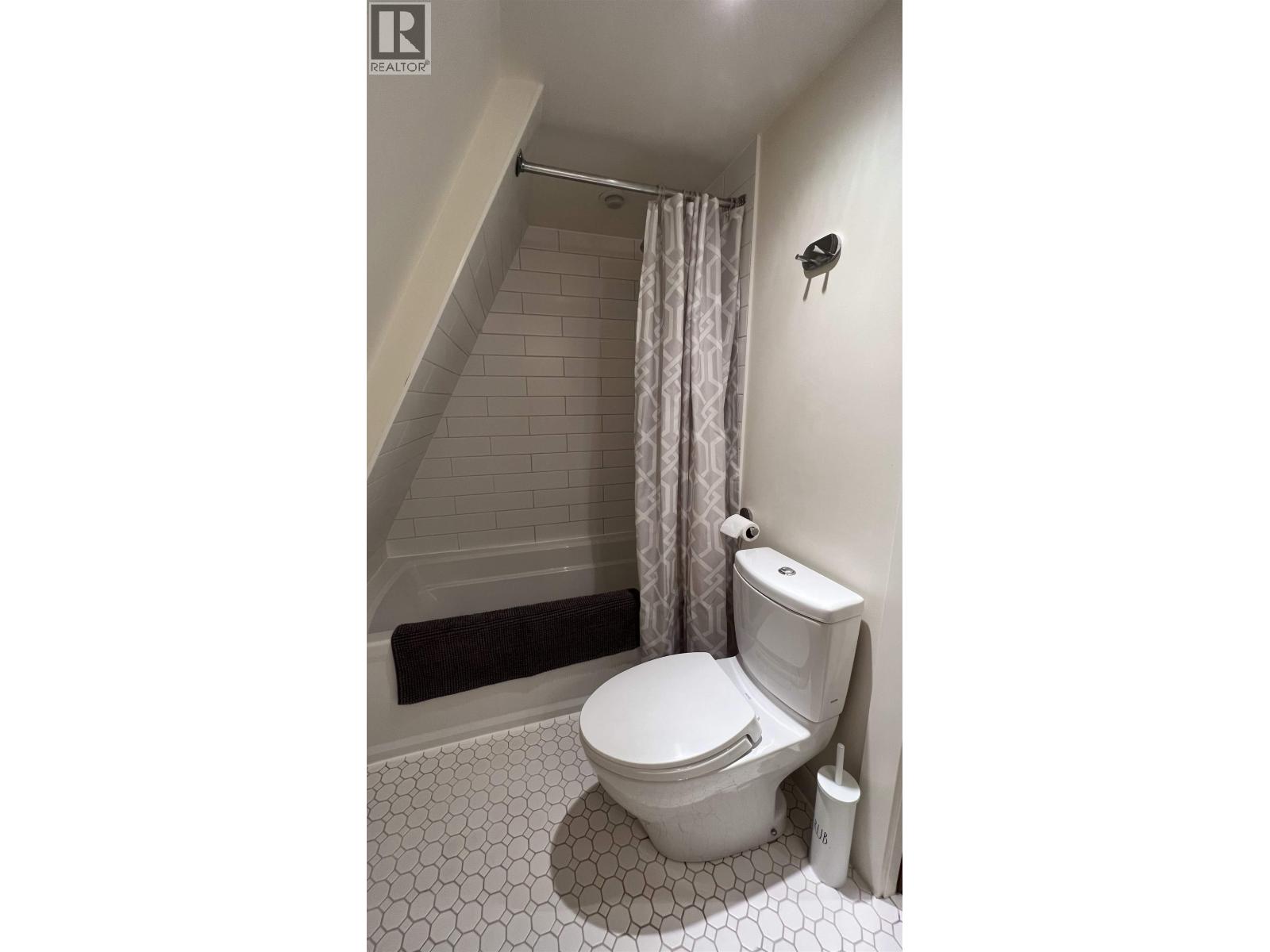 7102 Nesters Road, Whistler, British Columbia  V8E 0E2 - Photo 17 - R3151823