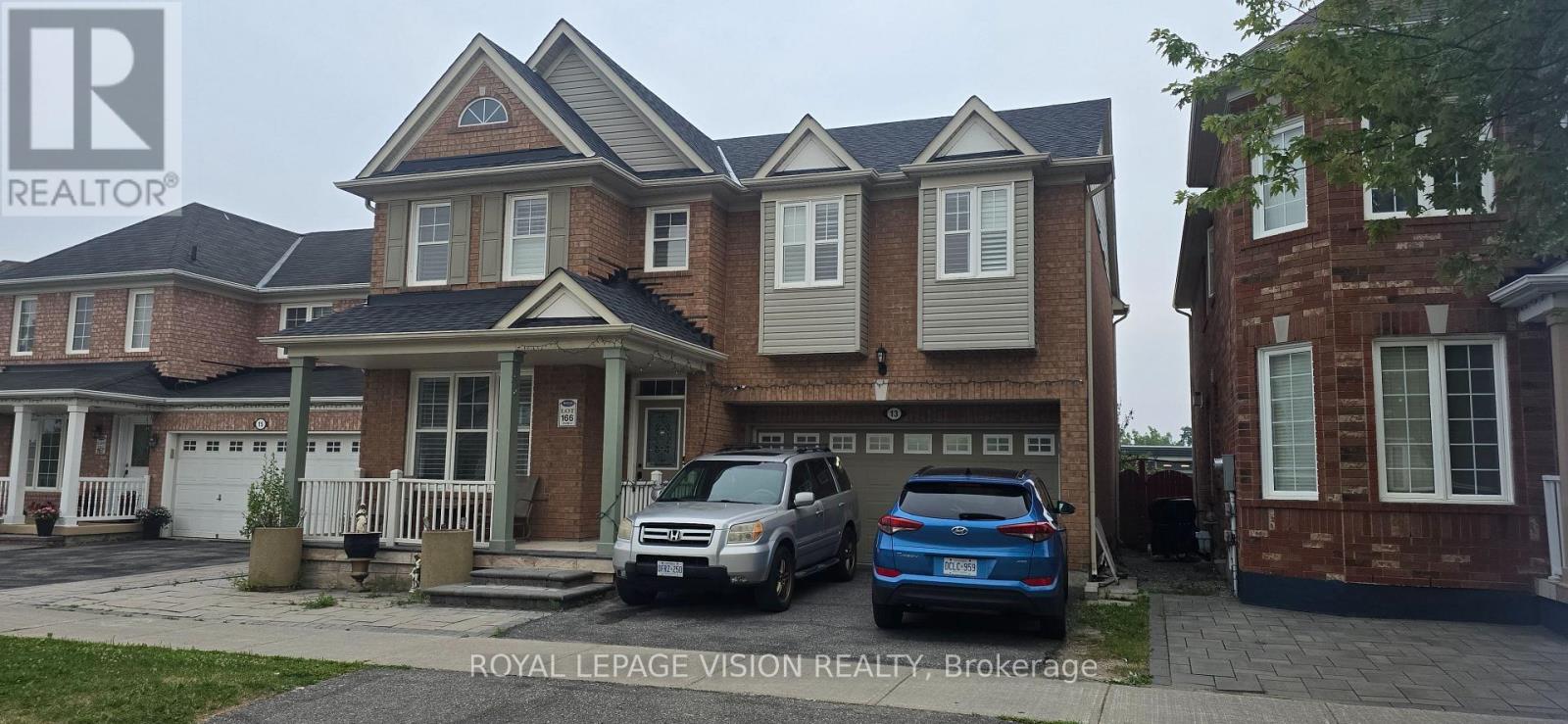 <div class="slider-price">$1,199,000</div><p>13 Antelope Drive, Toronto, Ontario</p>