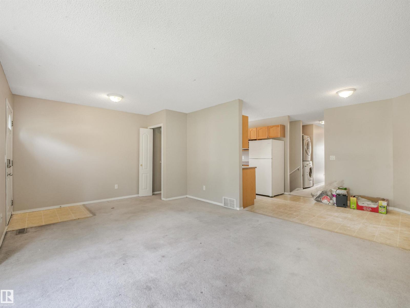 12027 105 St NW, Edmonton, Alberta  T5G 2N6 - Photo 5 - E4501773