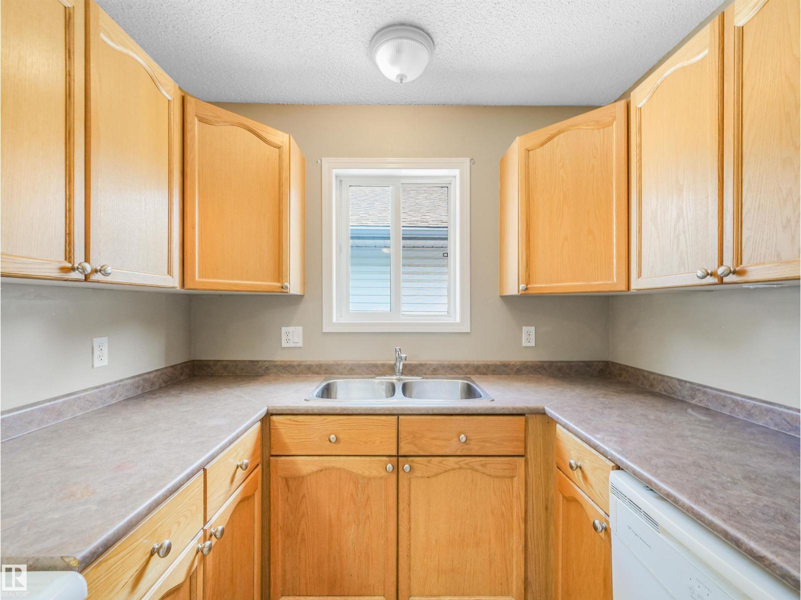 12027 105 St NW, Edmonton, Alberta  T5G 2N6 - Photo 10 - E4501773