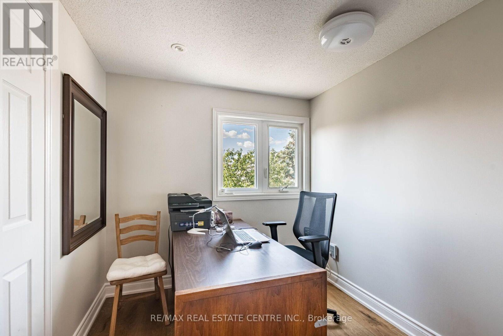 1571 Meadowfield Crescent, Mississauga, Ontario  L5M 4T4 - Photo 23 - W13603048