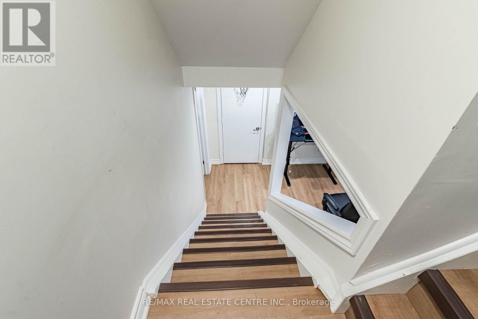 1571 Meadowfield Crescent, Mississauga, Ontario  L5M 4T4 - Photo 25 - W13603048