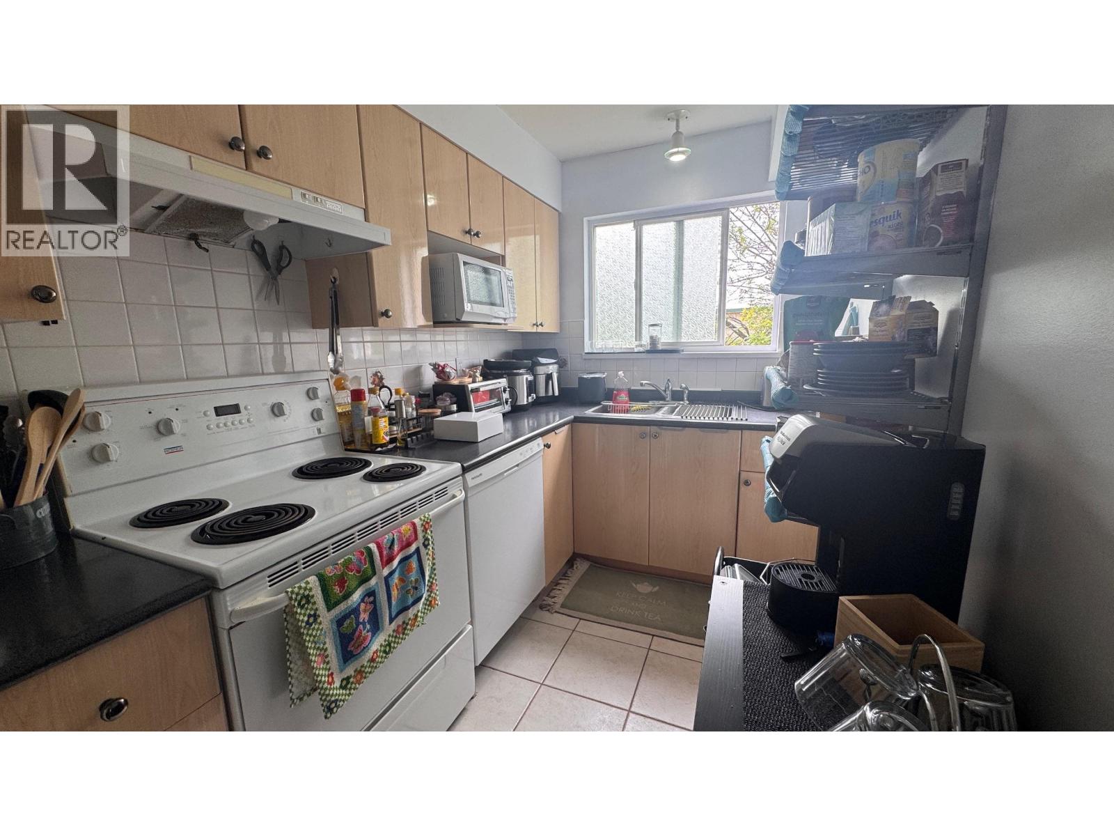 301 1099 W 71st Avenue, Vancouver, British Columbia V6P 6Y5 - Photo 2 - R3148113