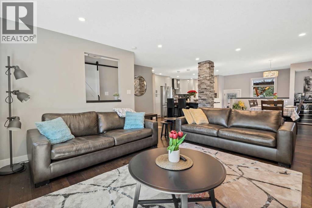 3912 40 Avenue NW, Calgary, Alberta  T3A 0W9 - Photo 4 - A2309998