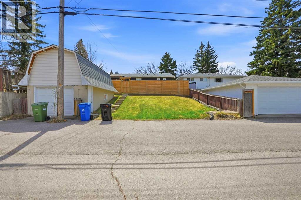 3912 40 Avenue NW, Calgary, Alberta  T3A 0W9 - Photo 30 - A2309998