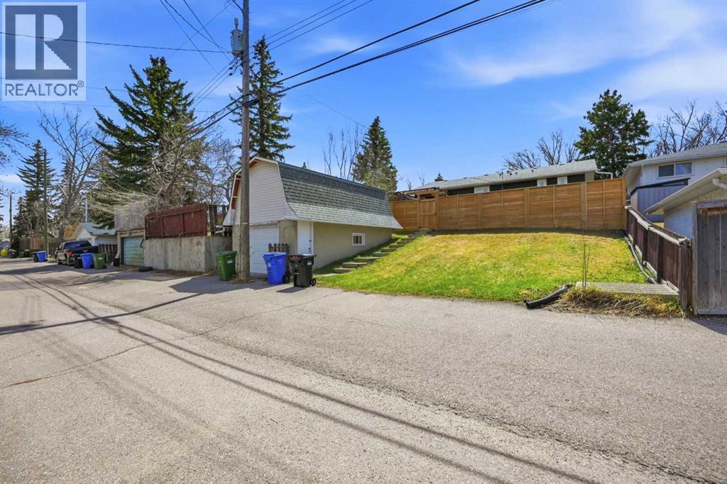 3912 40 Avenue NW, Calgary, Alberta  T3A 0W9 - Photo 31 - A2309998