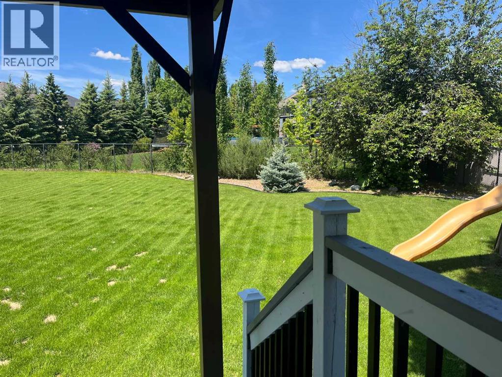 105 Lang Place, okotoks, Alberta