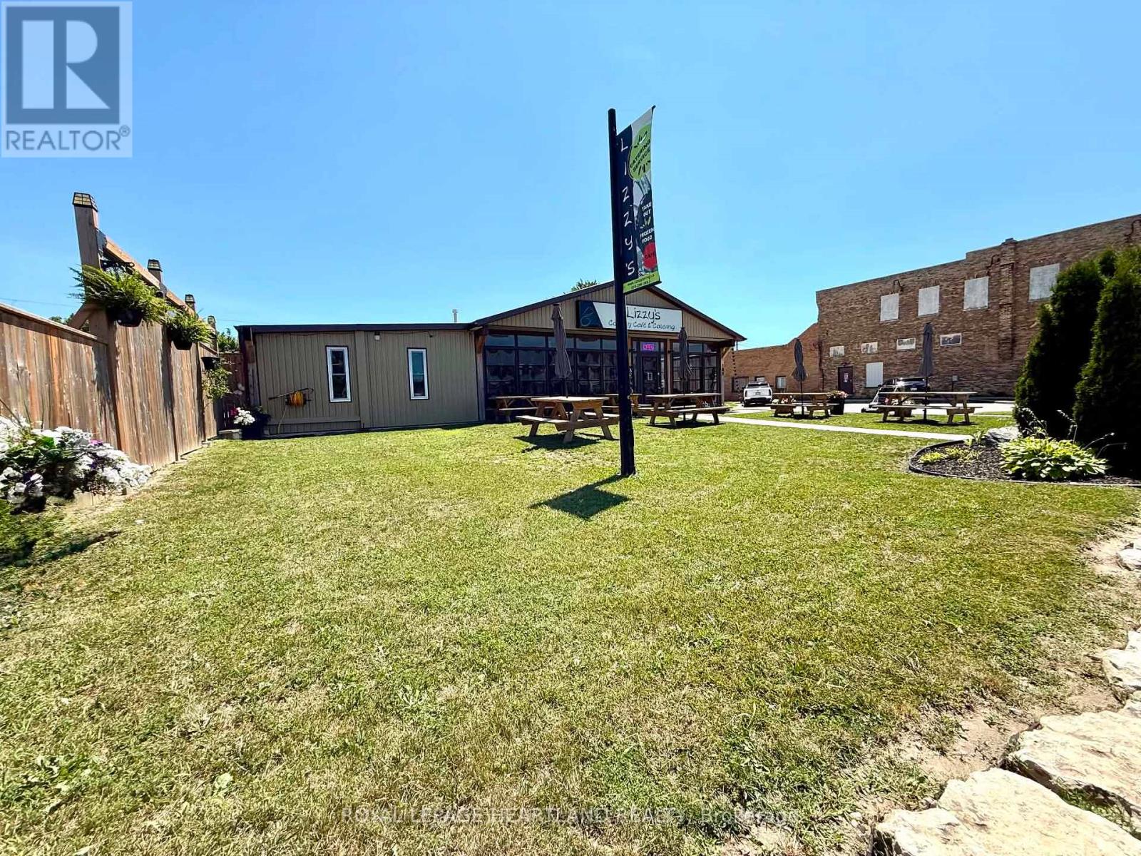 109 Main Street, Lambton Shores, Ontario  N0M 2N0 - Photo 4 - X13629104