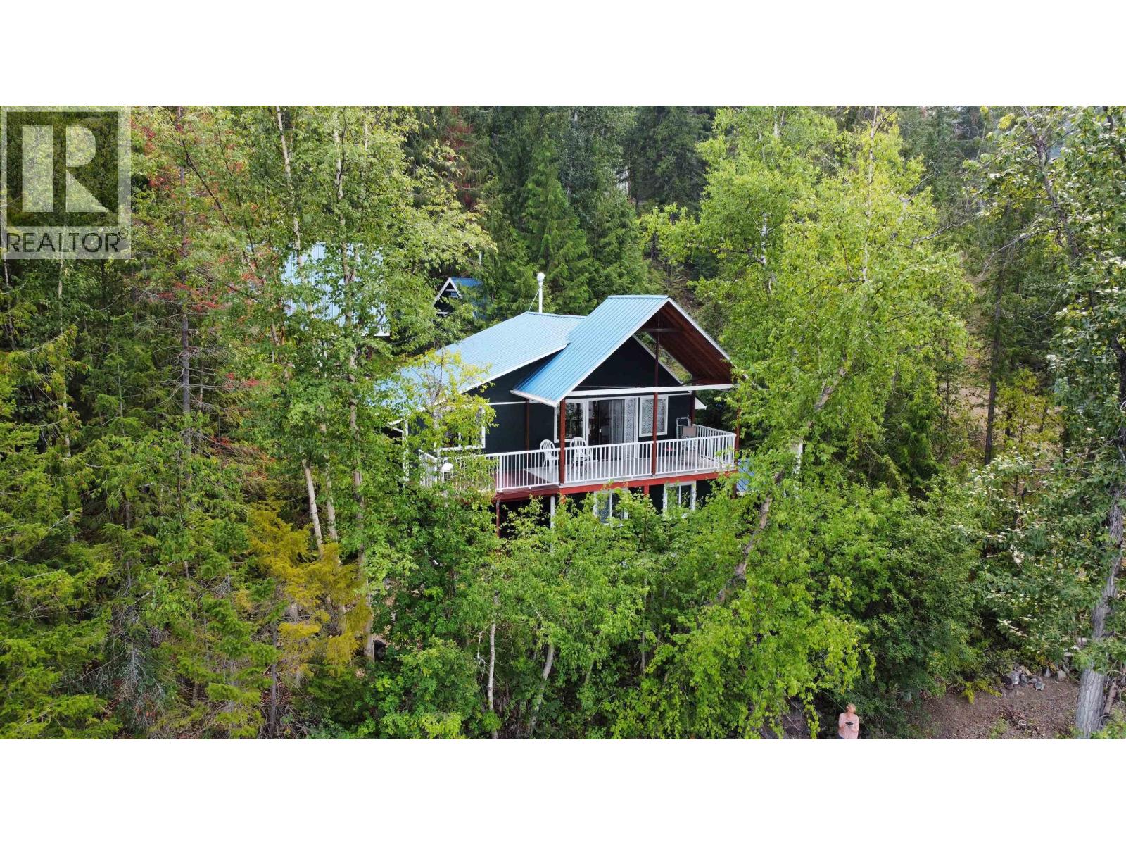 3542 HIGGINS ROAD, Canim Lake, British Columbia