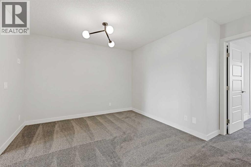 8 Topaz Place, Cochrane, Alberta  T4C 3K2 - Photo 17 - A2283082