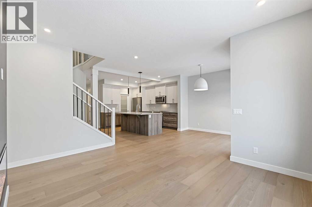 8 Topaz Place, Cochrane, Alberta  T4C 3K2 - Photo 9 - A2283082