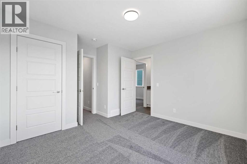 8 Topaz Place, Cochrane, Alberta  T4C 3K2 - Photo 16 - A2283082