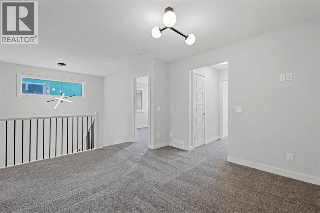 8 Topaz Place, Cochrane, Alberta  T4C 3K2 - Photo 15 - A2283082