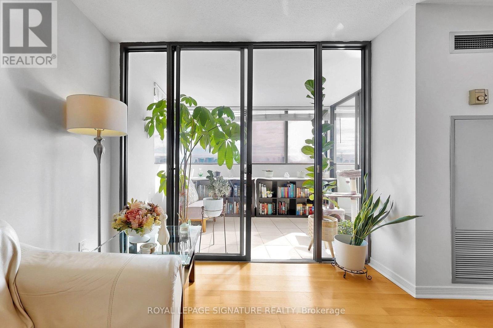 902 - 133 Torresdale Avenue, Toronto, Ontario  M2R 3T2 - Photo 6 - C12879320
