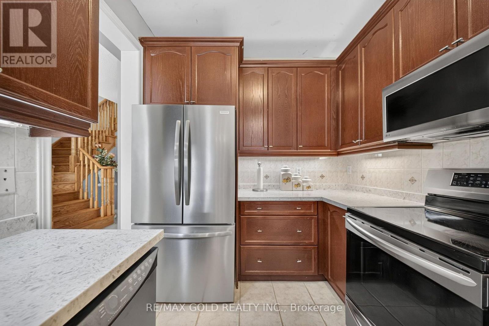 104 Everingham Circle, Brampton, Ontario  L6R 0R9 - Photo 16 - W13629094