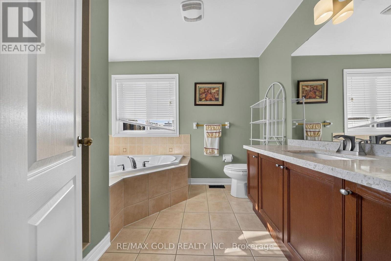 104 Everingham Circle, Brampton, Ontario  L6R 0R9 - Photo 25 - W13629094