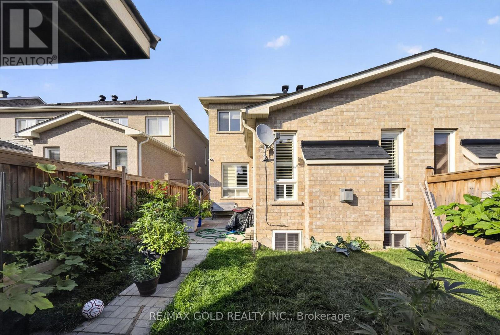 104 Everingham Circle, Brampton, Ontario  L6R 0R9 - Photo 43 - W13629094