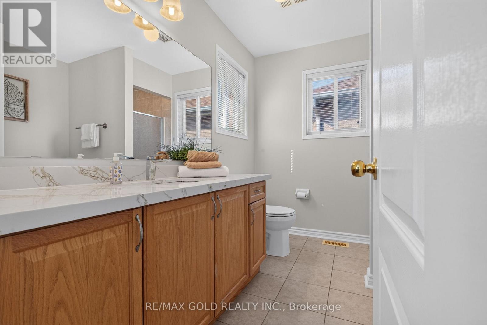 40 Dunure Crescent, Brampton, Ontario  L7A 2Y6 - Photo 27 - W13629116