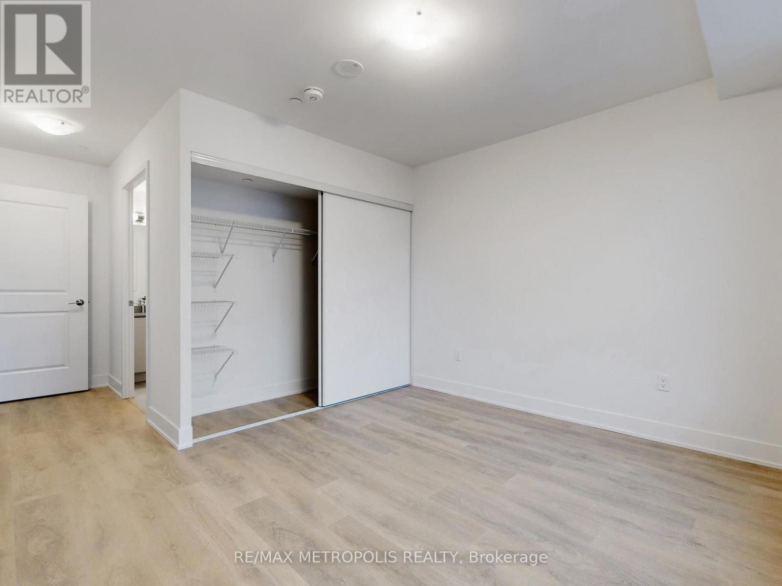 1602 - 204 Burnhamthorpe Road E, Mississauga, Ontario  L5A 0B3 - Photo 11 - W13629120