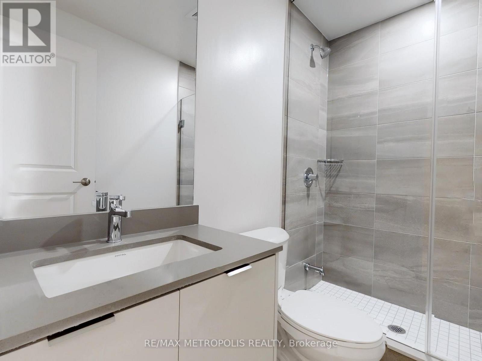 1602 - 204 Burnhamthorpe Road E, Mississauga, Ontario  L5A 0B3 - Photo 4 - W13629120