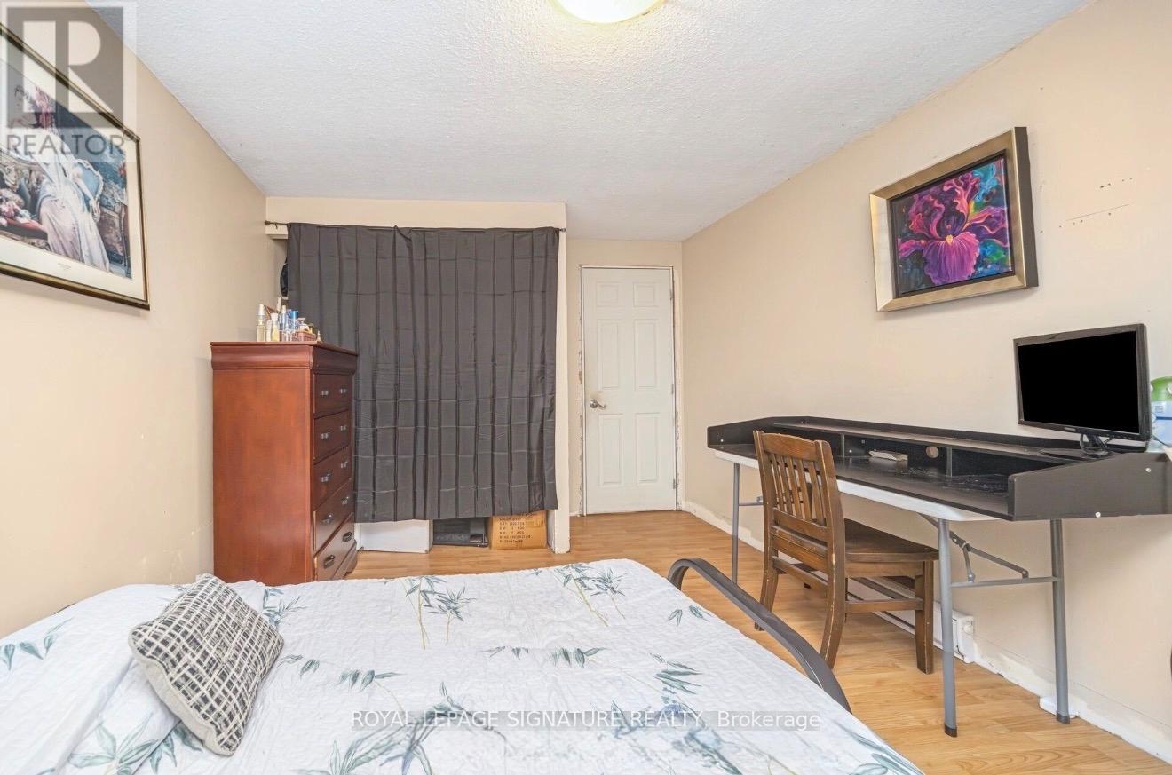 Room 1 - 19 Gatsby Square, Brampton, Ontario  L6S 2H4 - Photo 13 - W13629148