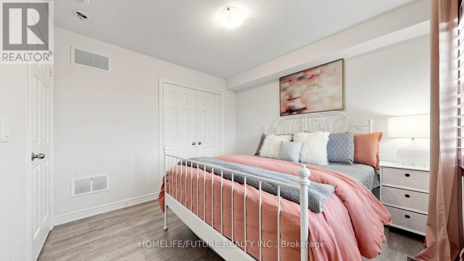 101 Bronson Terrace, Milton, Ontario  L9E 1G9 - Photo 32 - W13629174