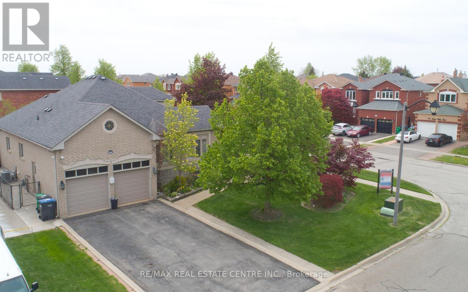 1 Kirkwood Crescent, Caledon, Ontario  L7C 1A5 - Photo 3 - W13629180