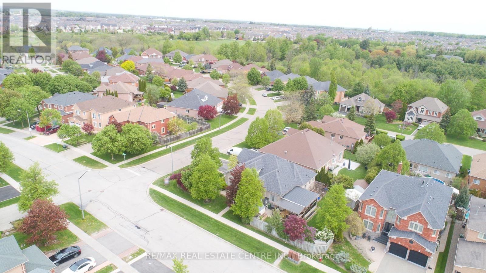 1 Kirkwood Crescent, Caledon, Ontario  L7C 1A5 - Photo 8 - W13629180