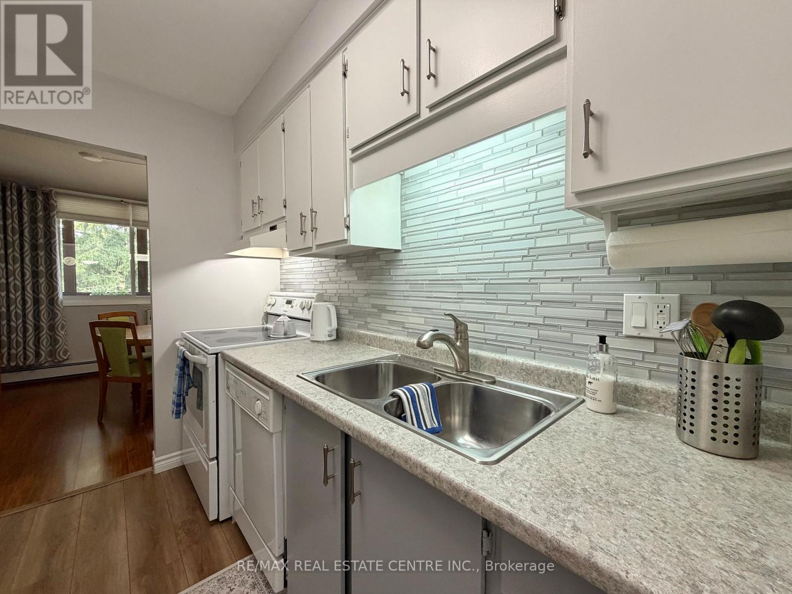 301 - 944 Caledonian View, Cambridge, Ontario  N3H 1A5 - Photo 12 - X13629150