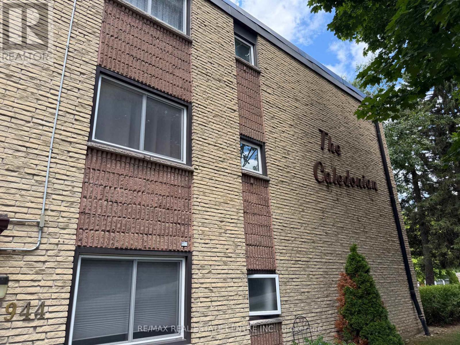 301 - 944 Caledonian View, Cambridge, Ontario  N3H 1A5 - Photo 2 - X13629150