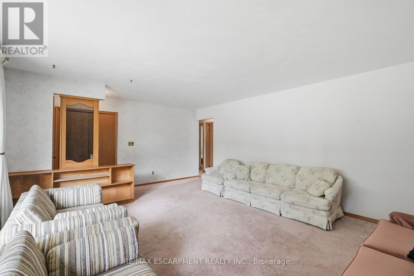 6 Caprice Court, Hamilton, Ontario  L9C 2N5 - Photo 9 - X13629154