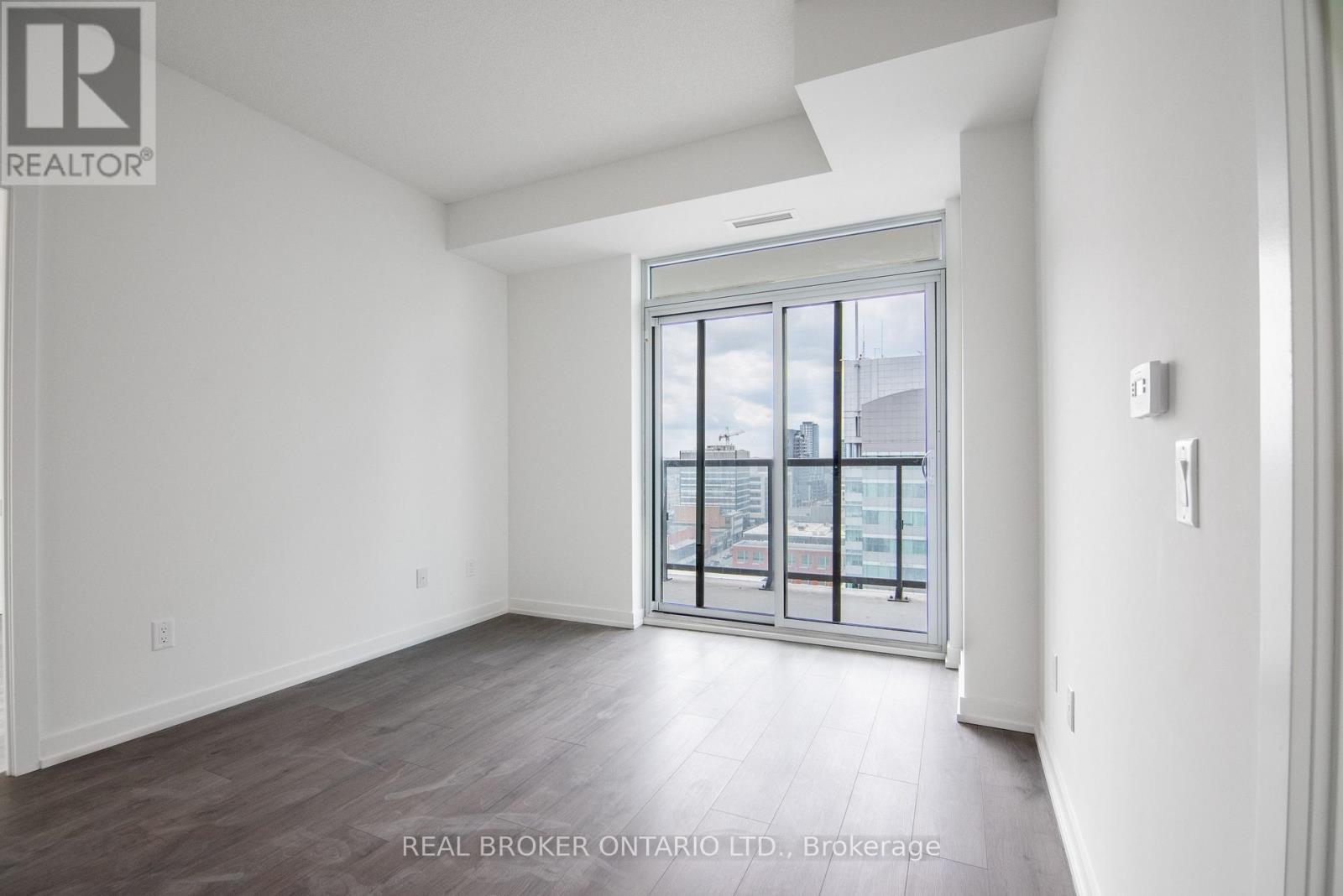 1101 - 55 Duke Street W, Kitchener, Ontario  N2G 1A6 - Photo 4 - X13629156