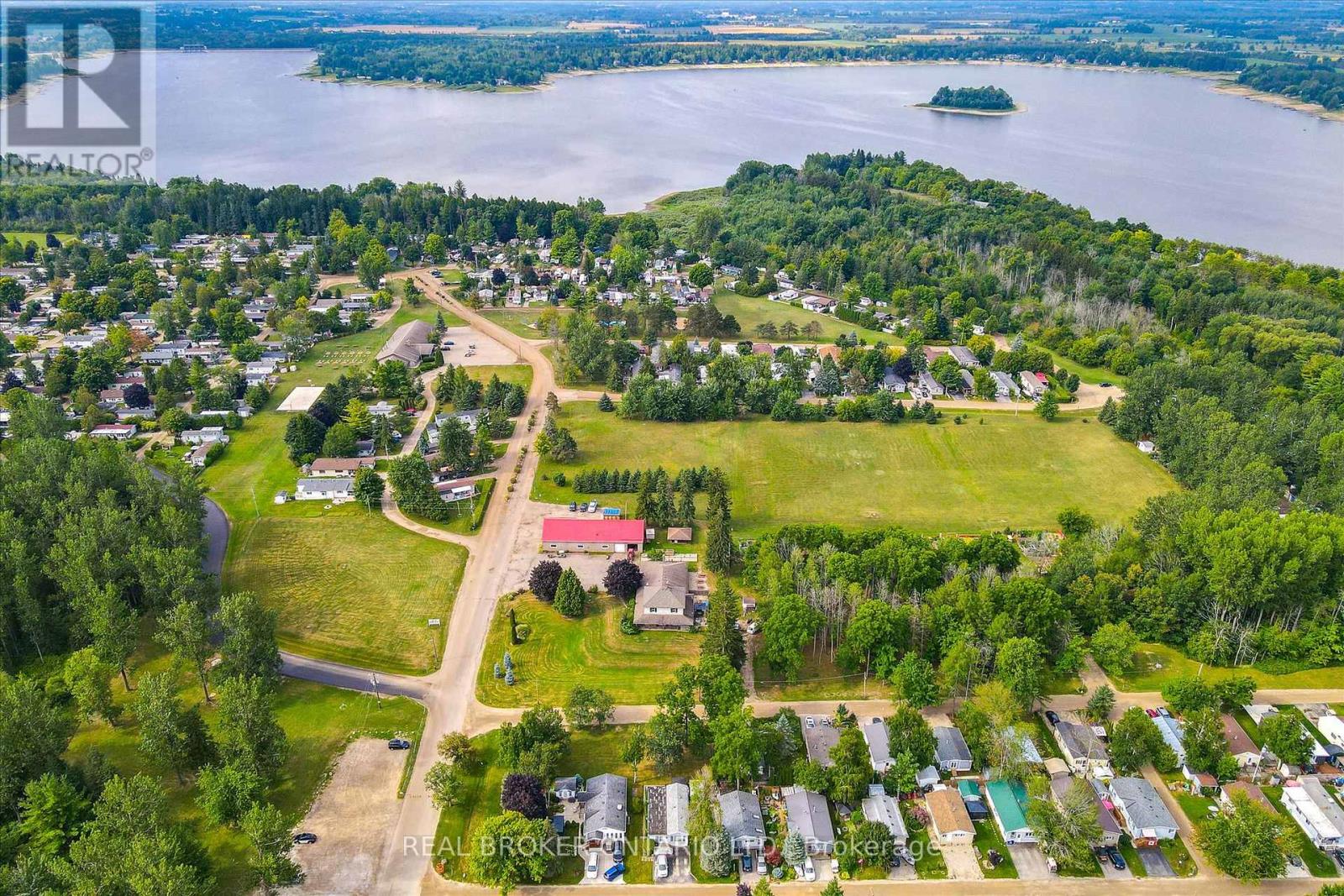 445 Pine Pass, Centre Wellington, Ontario  N1M 2W5 - Photo 32 - X13629164