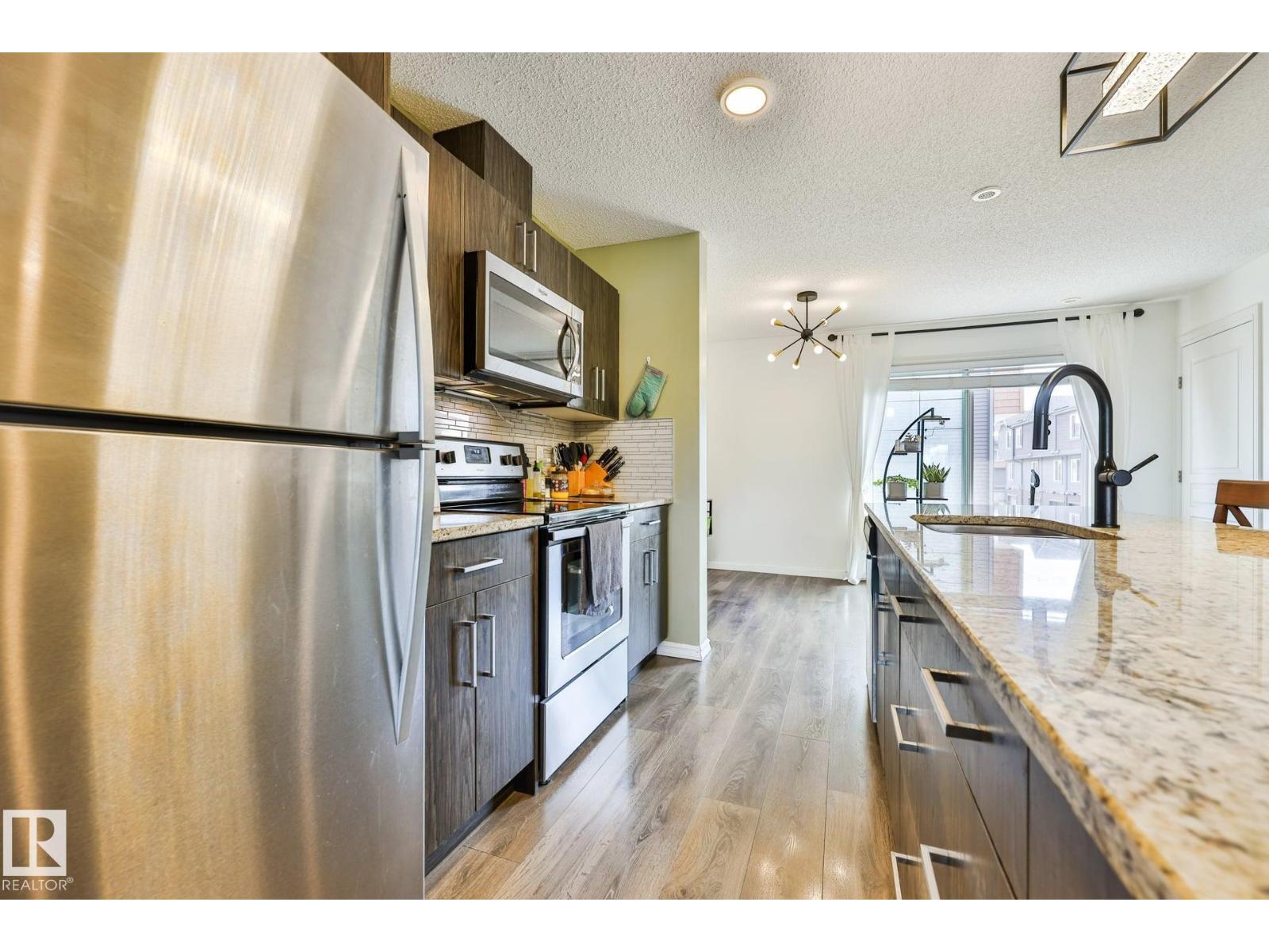 3019 151 Av NW, Edmonton, Alberta  T5Y 3W4 - Photo 14 - E4501785