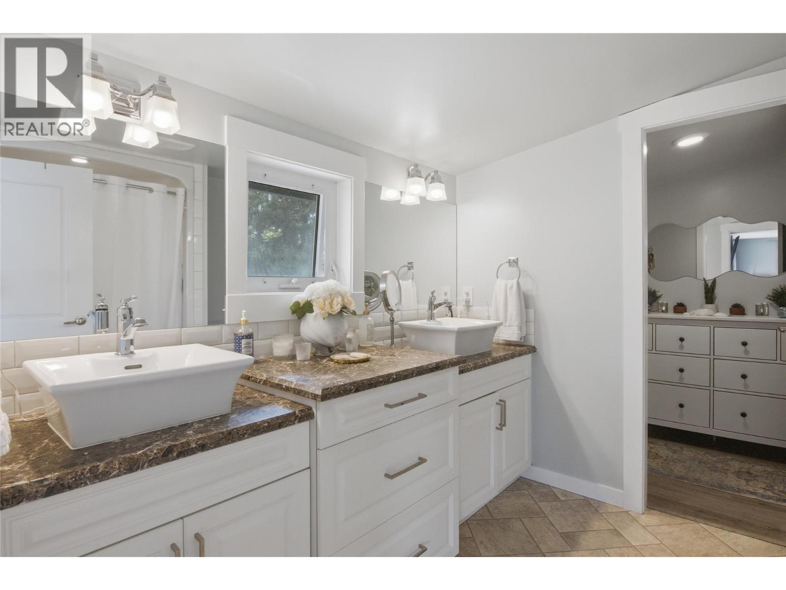 2135 Tranquille Road, Kamloops, British Columbia  V2B 3M9 - Photo 32 - 10391524