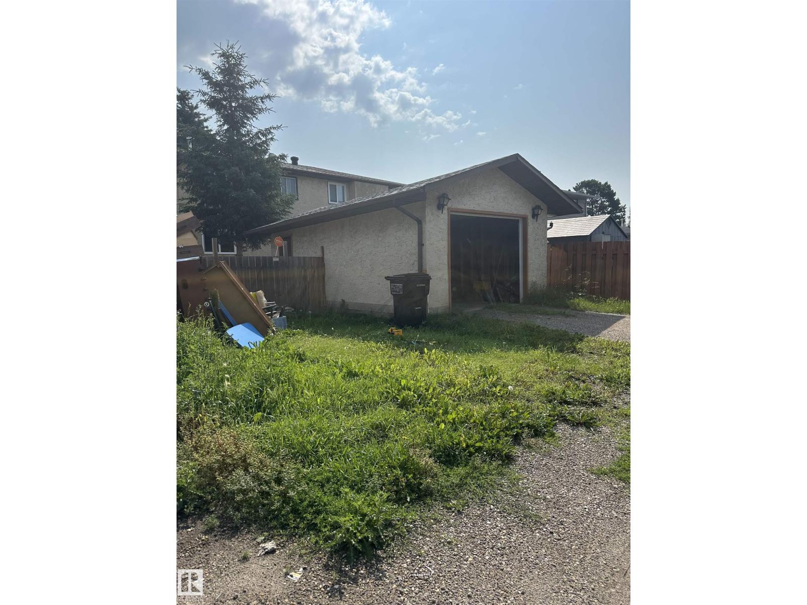 2114 47 St Nw, Edmonton, Alberta  T6L 3J1 - Photo 11 - E4499089