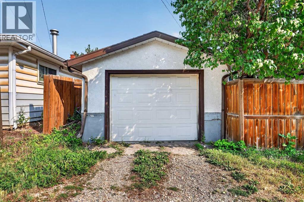 7536 Fleetwood Drive SE, Calgary, Alberta  T2H 0X1 - Photo 31 - A2332842